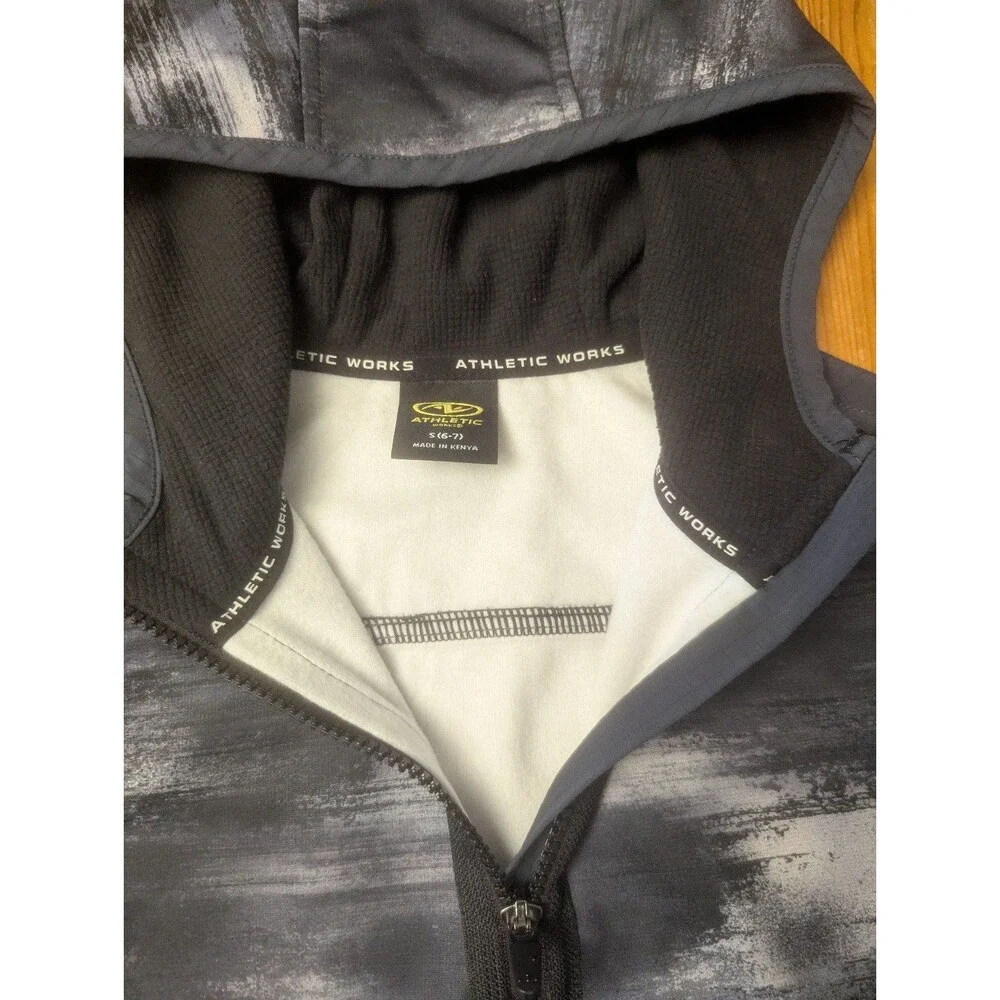 Athletic Works Boys DriWorks Moist Wicking Small